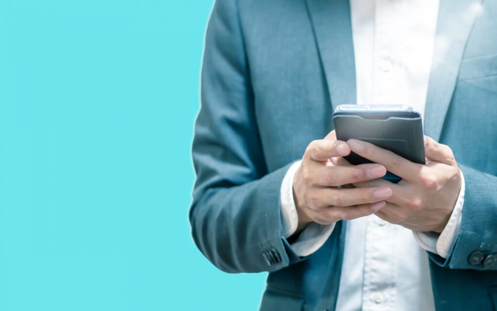 生成AIをフル活用する必要はなし！中小企業が使うべき機能は2〜3個だけ